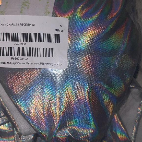 Women’s Gia Iridescent Metallic Chain Charms 2 Piece Bikini - Silver | NEW/NWT🩶 - Picture 4 of 4